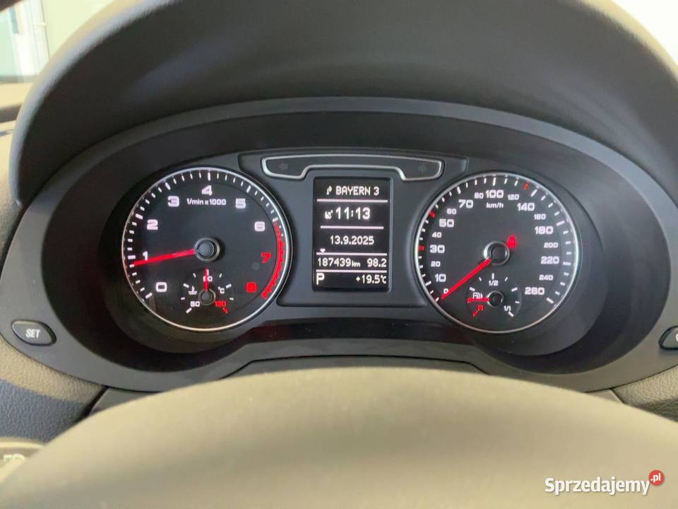 Audi Q3 20 T 170QuattroAutomat szary Ostrowiec Świętokrzyski