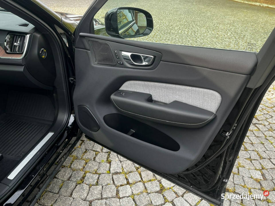 Volvo XC 60 XC60 Recharge Hybryda Plugin 20T8 przyciemniane szyby Syców