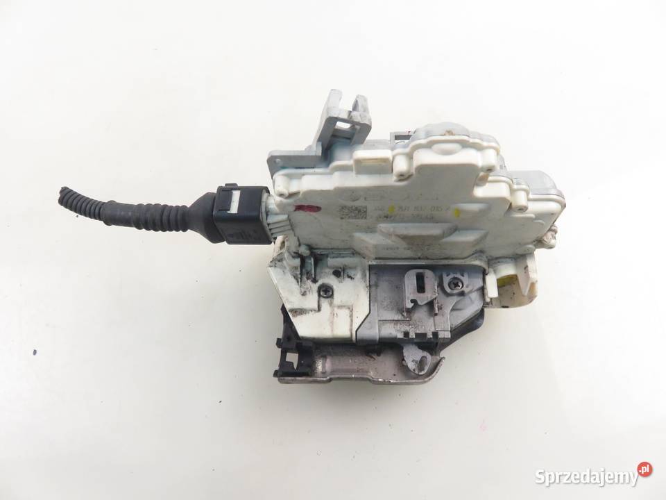 ZAMEK LEWY PRZEDNI AUDI A4 B8 8J1837015A osobowe małopolskie