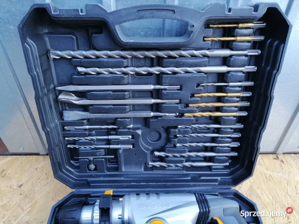 MŁOTOWIERTARKA TITAN TTB631SDS 1500W 8J