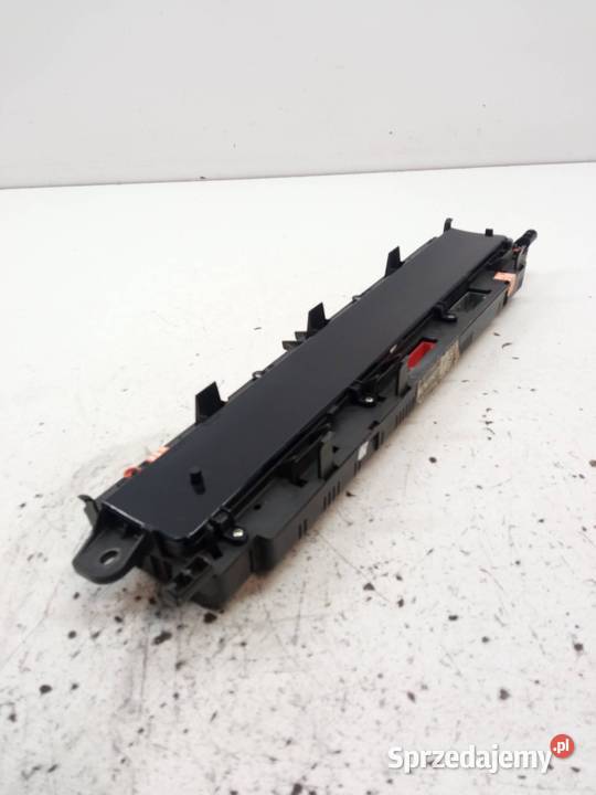 LICZNIK 8200332353C Renault Scenic II 20032009 Rok produkcji 2003 Części samochodowe