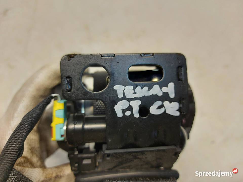 TESLA MODEL Y 2023r Pas bezpieczeństwa tył prawy