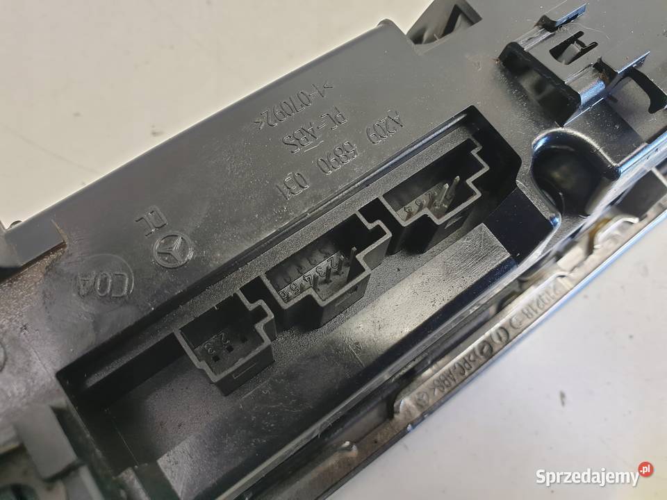 Mercedes CLK W209 PANEL STEROWANIA A2096890031 Motoryzacja