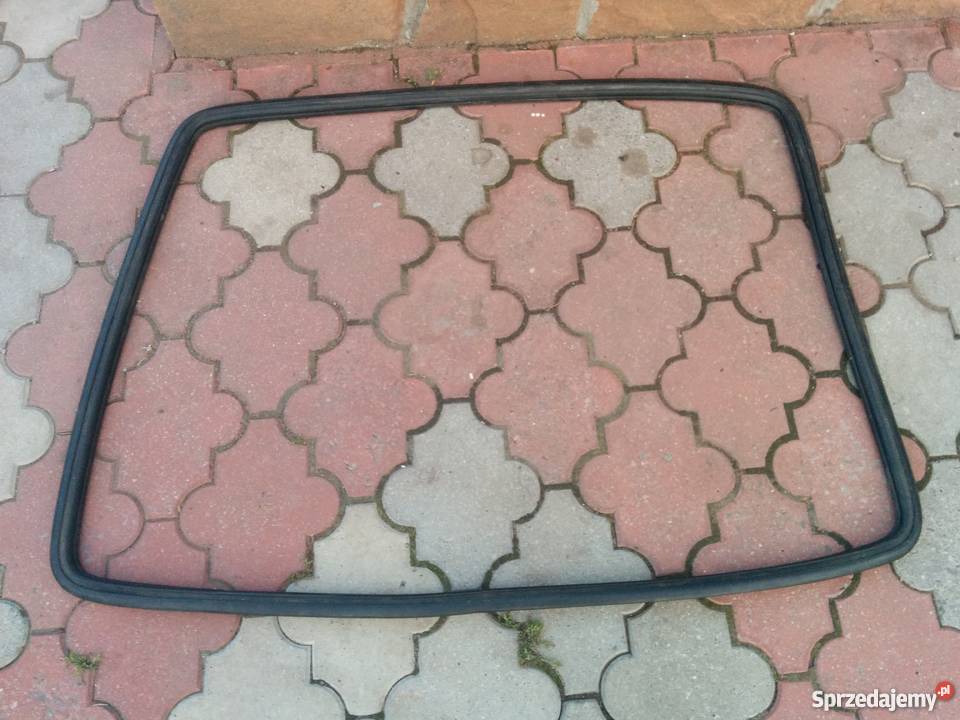 Polonez uszczelka szyby tylnej z klinem osobowe Stalowa Wola