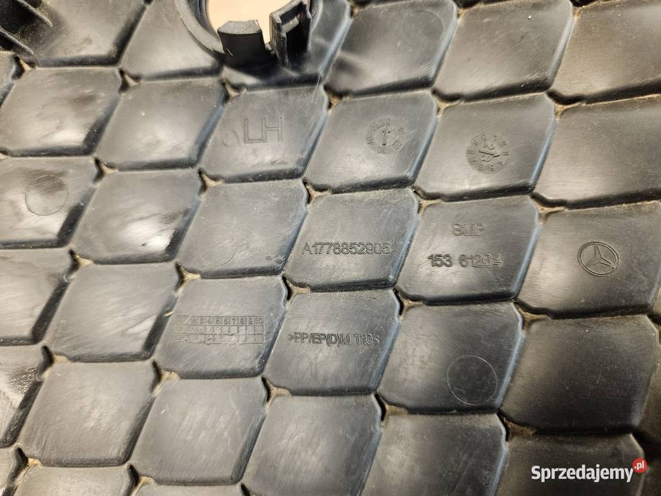 MERCEDES AKLASA W177 KRATKA LEWA ZDERZAKA PRZÓD