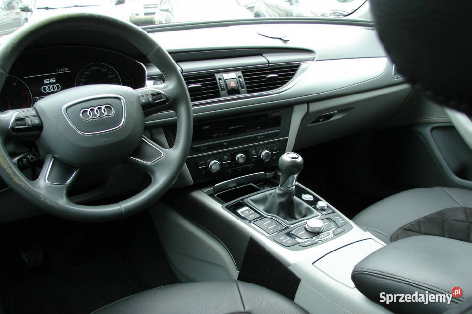 Audi A6 Avant 20 TDI 177 C7 20112018 srebrny Piła