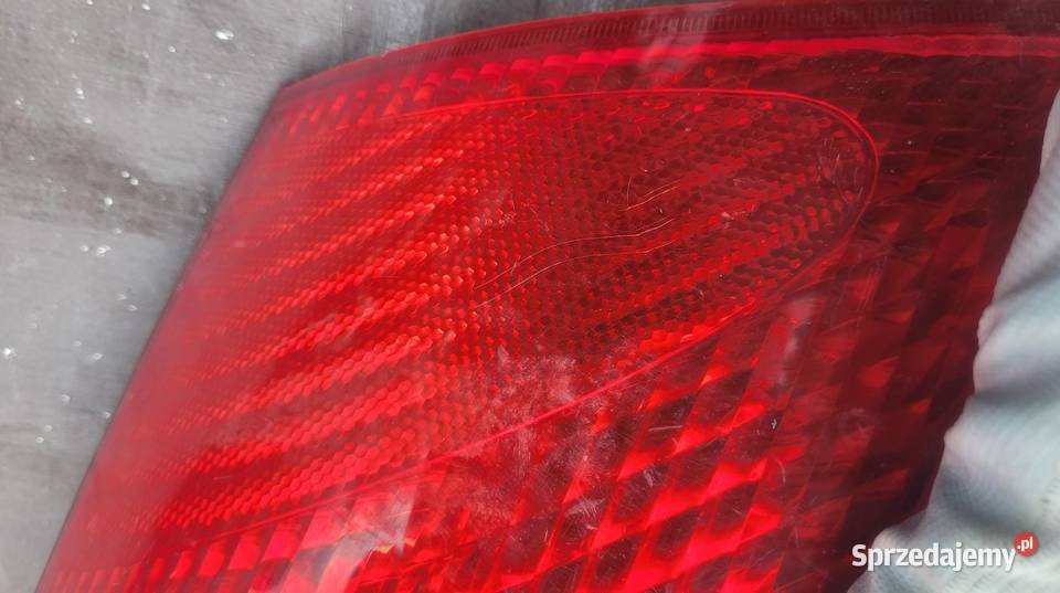 FORD FOCUS I MK1 LAMPA PRAWA TYLNA PRAWY TYŁ Oświetlenie Ruda Śląska