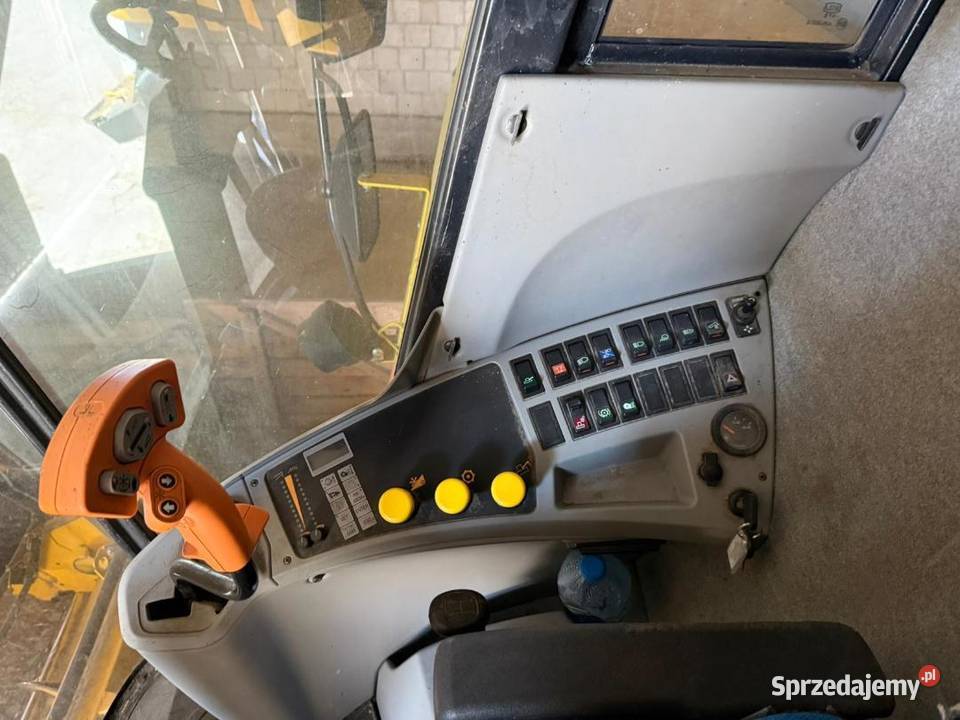 Holland tc5050 kombajn zbożowy Sokoły