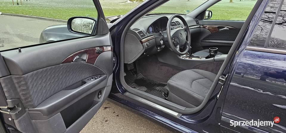 MercedesBenz w211 18 e200 163 LPG E klasa Września