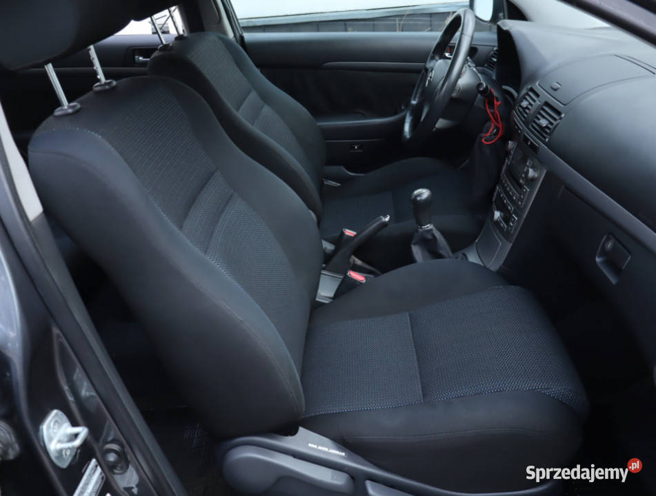 Toyota Avensis 18 VVTi nieuszkodzony Łódź sprzedam