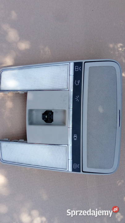 Lampka sufitowa Mercedes w 2218702886 osobowe małopolskie Lisia Góra