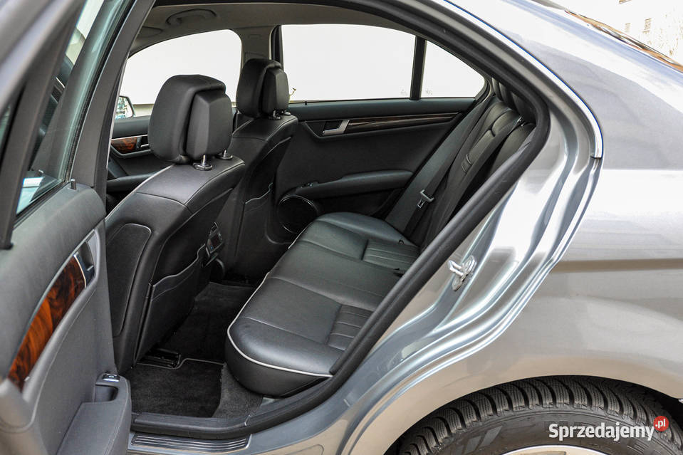 MercedesBenz Klasa C 35 306 2012 r Lift Automat Rok produkcji 2012