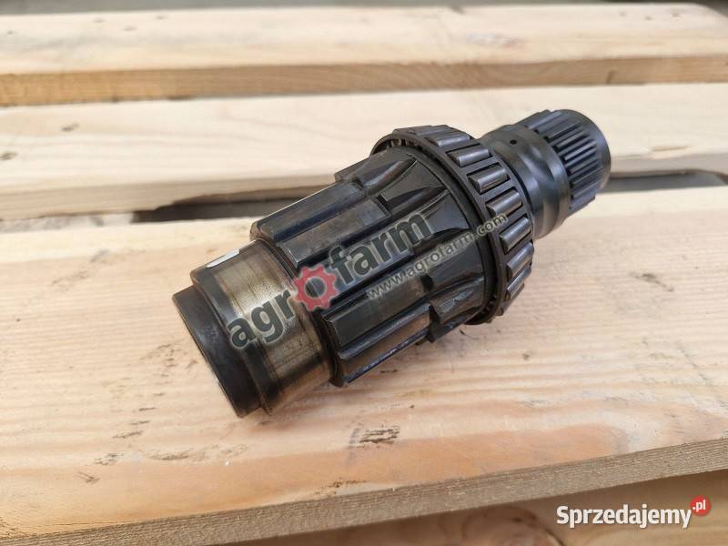 Wałek skrzyni biegów Massey Ferguson 5425 6260 Skrzynia biegów Byków