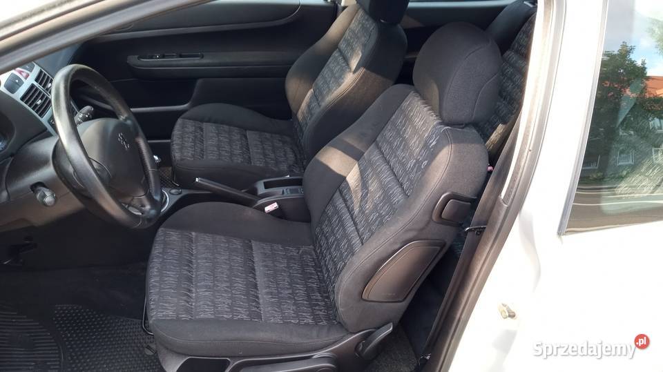 Peugeot 307 16 benzyna 2003 88 przebiegu klima Konin