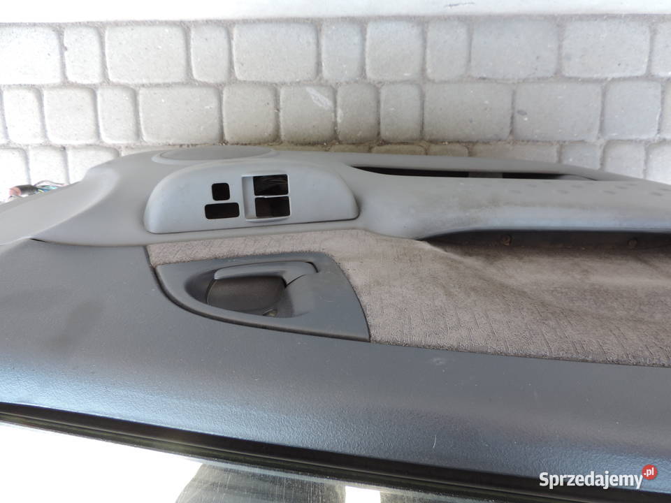 DRZWI LEWY PRZÓD TOYOTA YARIS VERSO 1 8M6 Nowy Sącz