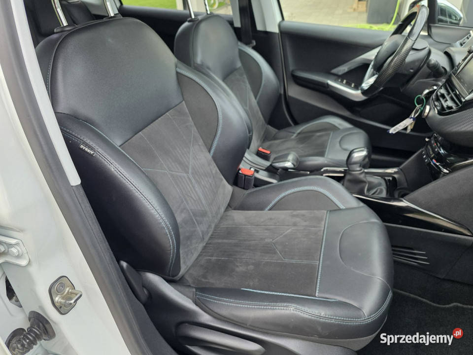 Peugeot 2008 bezwypadkowy CROSSWAY panorama NOWY 110KM Czarnków