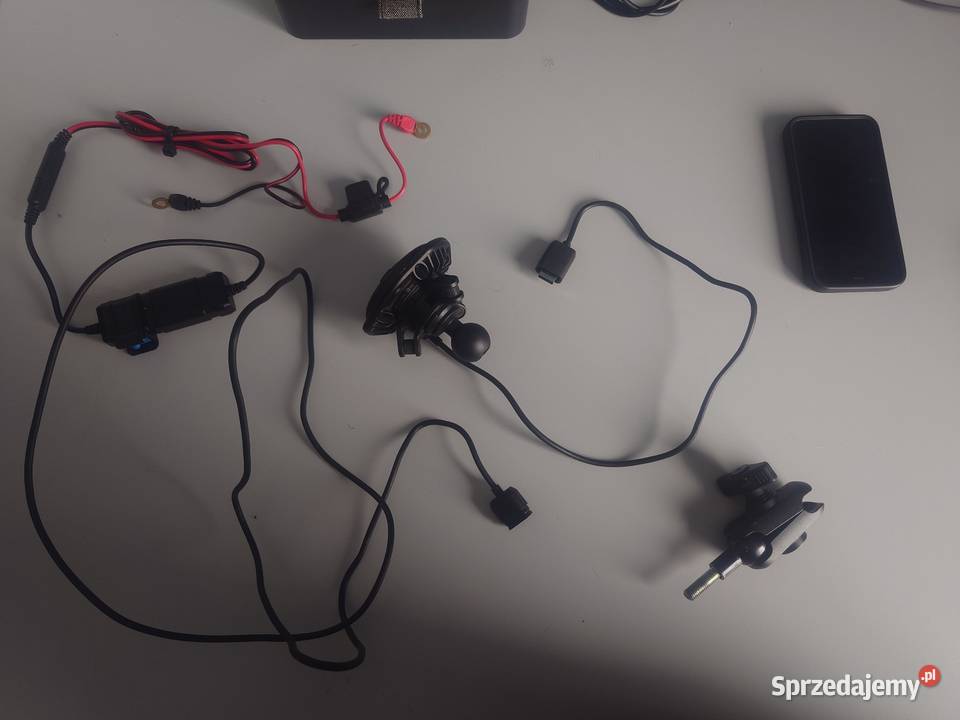 Uchwyt na telefon Quad Lock ładowarka indukcyjna Katowice