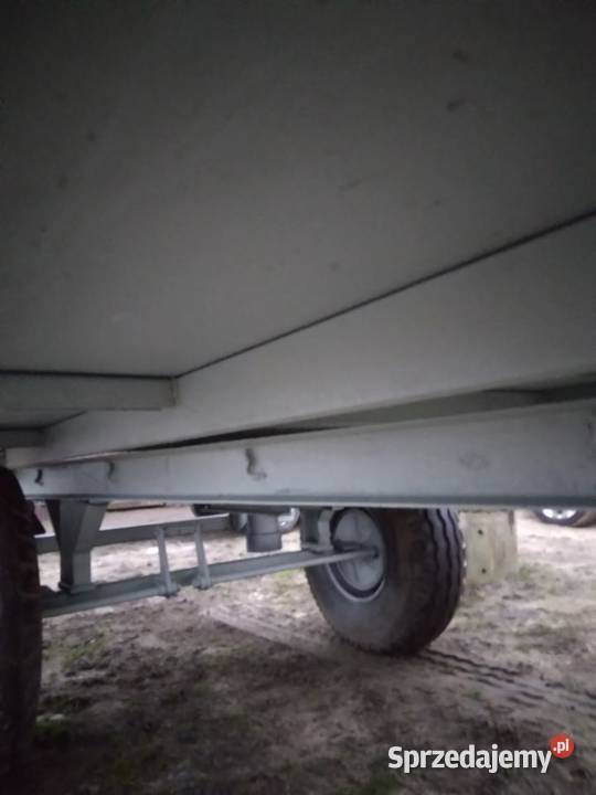 Przyczepa jednoosiowa wywrotka