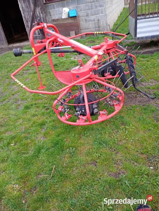 Sprzedam przetrzasarko zgrabiarke KUHN i Wyszogród