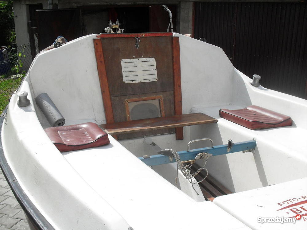JACHT 2 Z PRZYCZEPĄ I SILNIKIEM I DODATKOWYM WY sprzedam