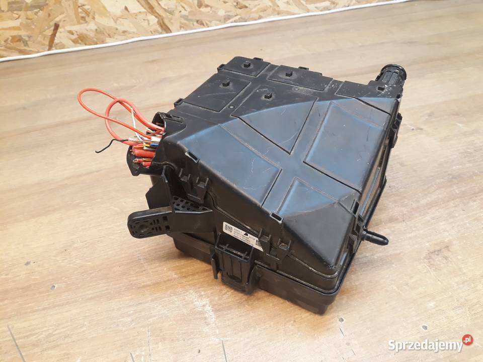 HYUNDAI TUCSON 3 III LIFT SKRZYNKA BEZPIECZNIKÓW Międzychód