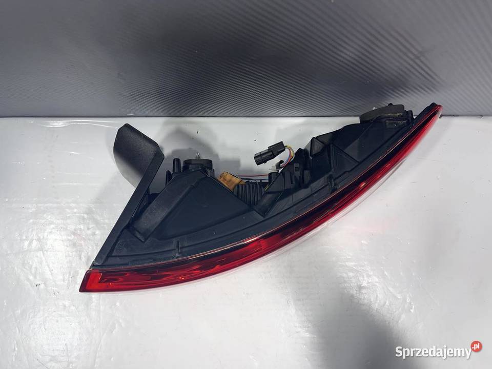 RENAULT MEGANE 4 PRAWA LAMPA TYŁ KOMBI GT Prawe Ostroróg sprzedam