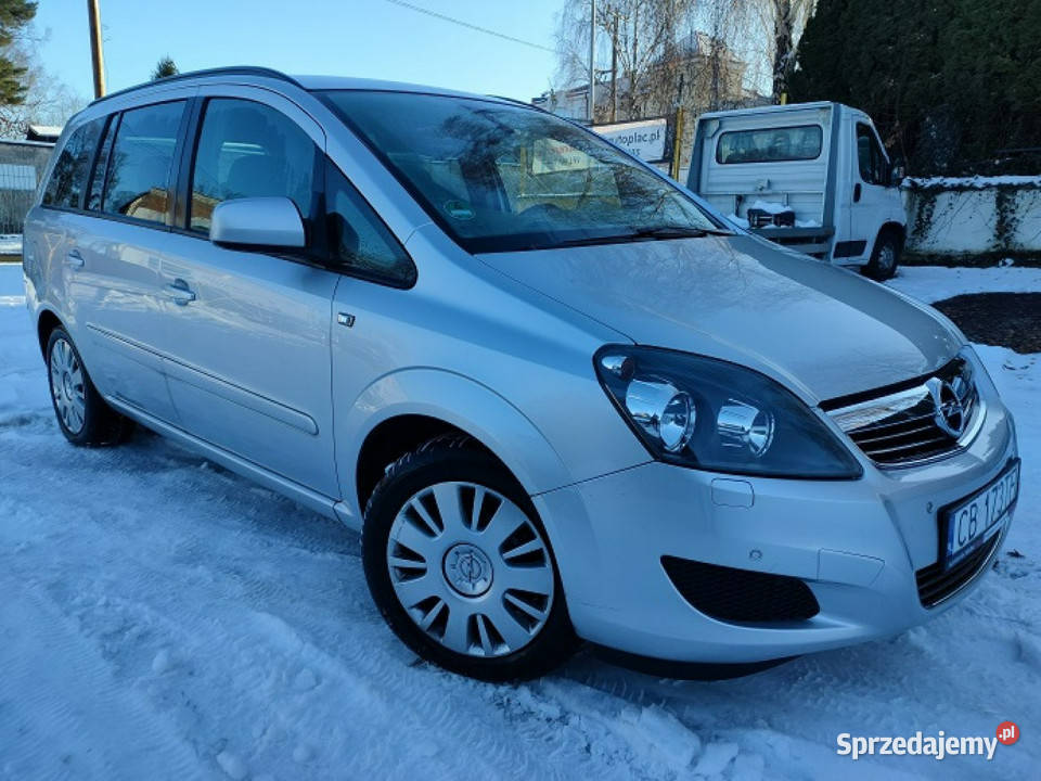 Opel Zafira Bogata wersja Zarejestrowany Zadbany tempomat Bydgoszcz