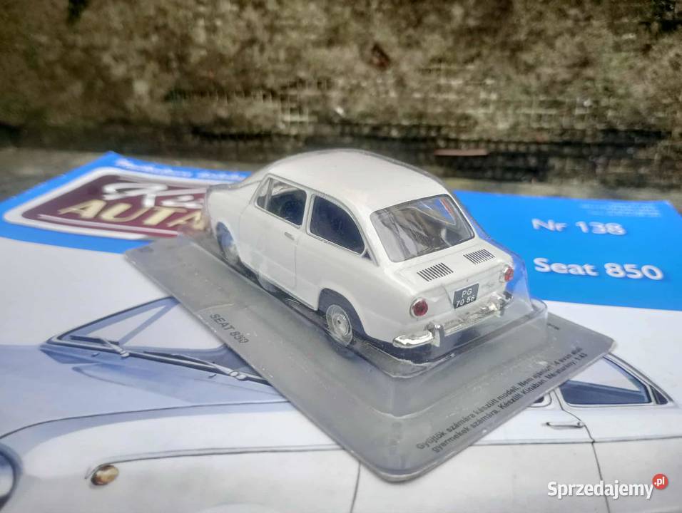 SEAT 850 fiat deagostini kultowe auta PRL model mazowieckie Warszawa