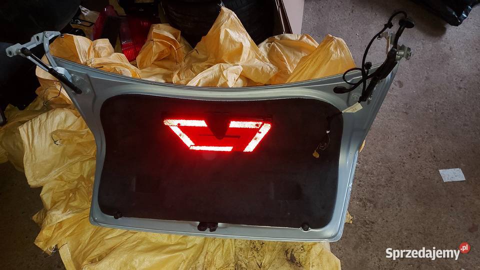 Tylna klapa kompletna z zawiasami VW Bora Karoseria Poznań