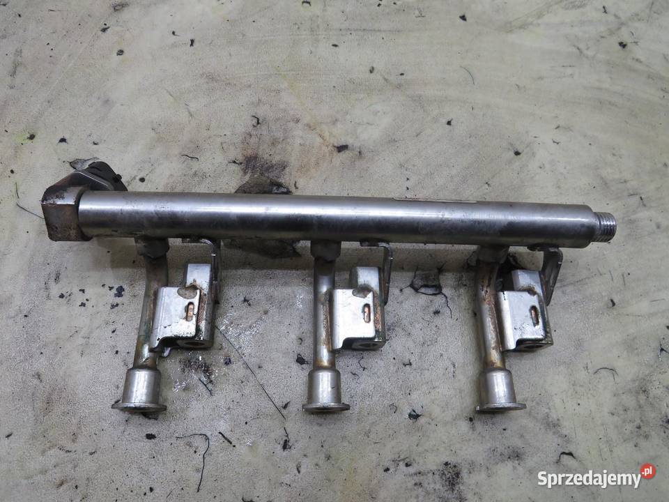 LISTWA WTRYSKOWA FORD FIESTA MK8 10 ECOBOOST