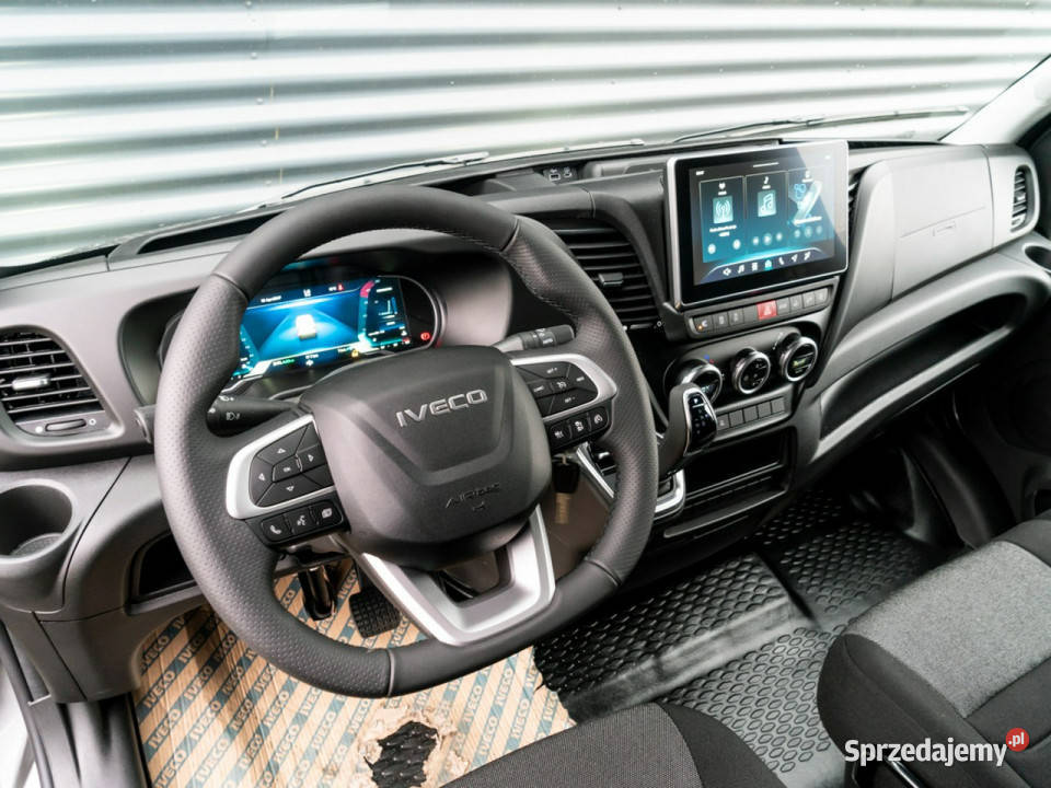 Iveco Daily 35S18A8H V L4H3 18m3 176 Dostępny wspomaganie kierownicy Szczecinek