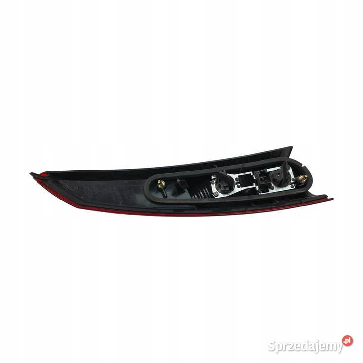 LAMPA PRAWA Volvo V70 XC70 II 20002005 tylna Motoryzacja lubelskie Chełm sprzedam
