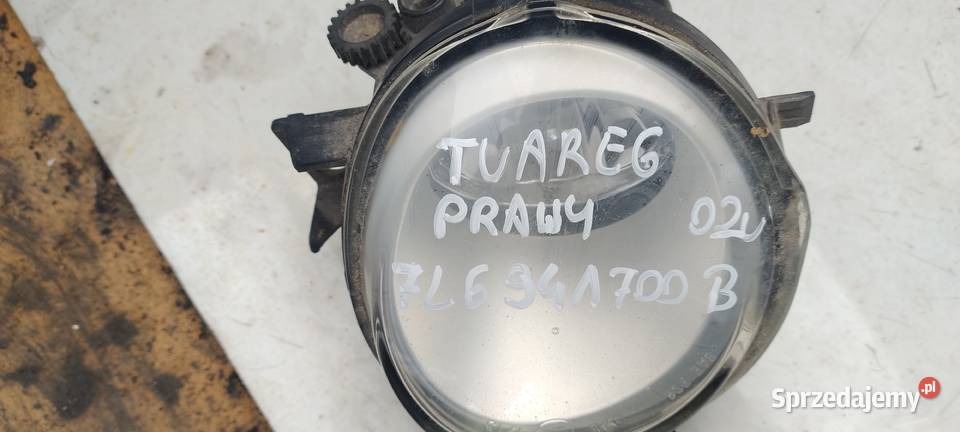 VW TOUAREG halogen prawy 7L6941700B Kielce
