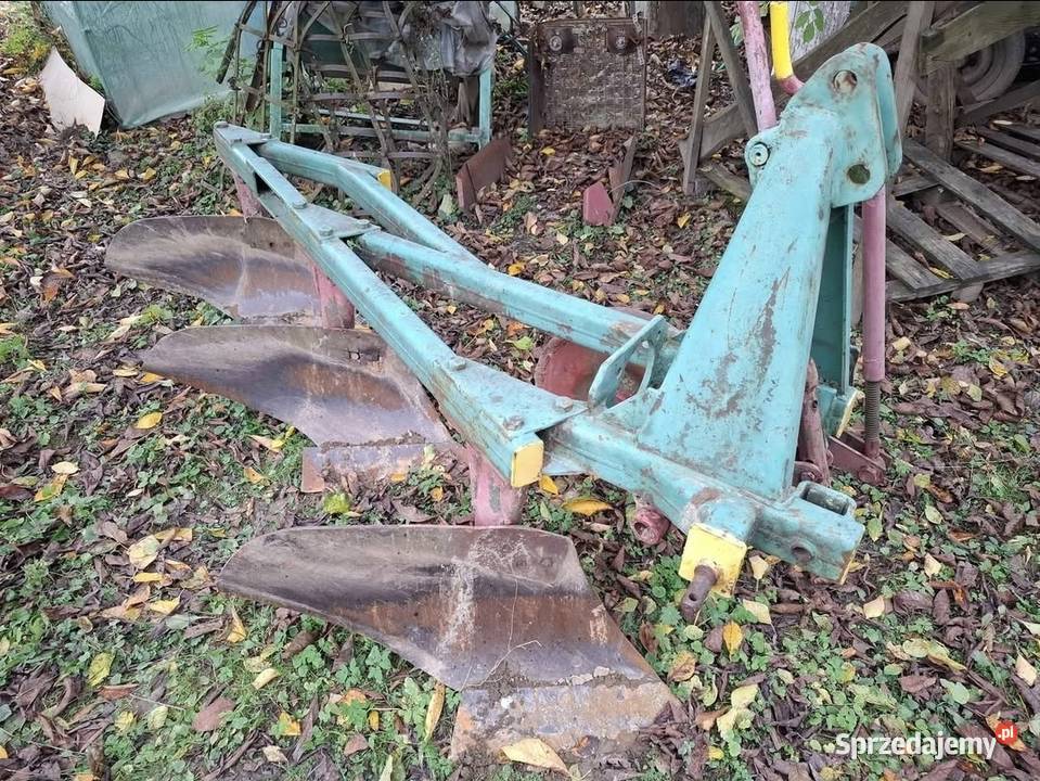 Pług 3 skibowy Unia Grudziądz nieuszkodzony Sanok