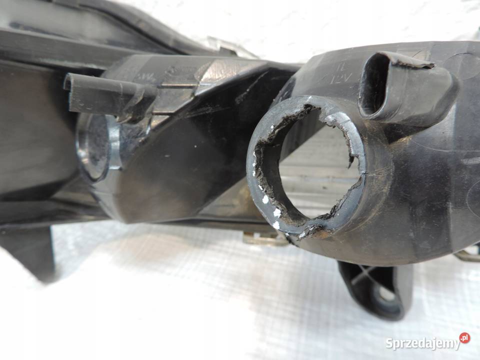 FORD KUGA MK2 HALOGEN ZDERZAKA LEWY CV4413B221AE sprzedam