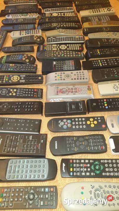75 sztuk różnych starszych pilotów VIDEO TV Warszawa