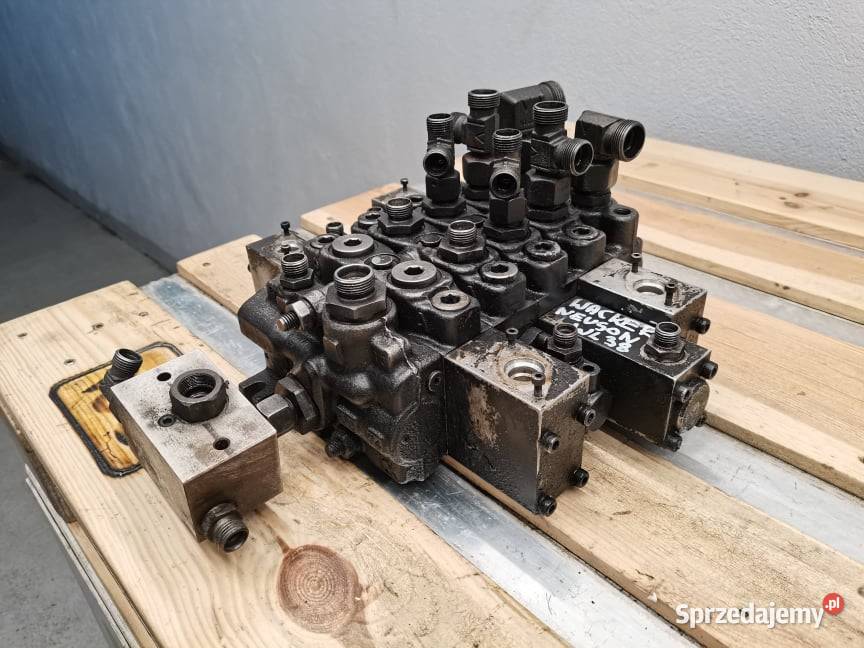 Rozdzielacz hydrauliczny Wacker Neuson WL 38 Pozostałe wielkopolskie Wilkowo sprzedam