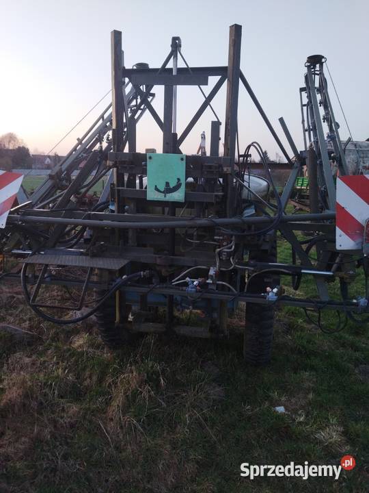 Opryskiwacz tecnoma 2000l pilmet podnoszony Środa Śląska