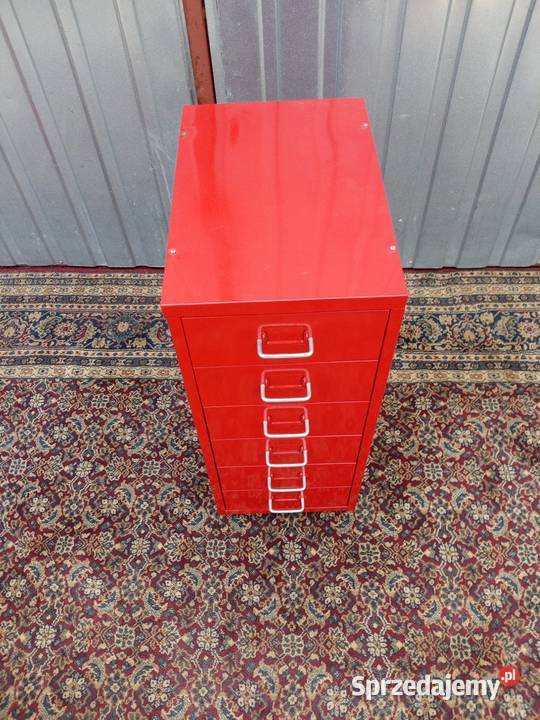 Szafkę sprzedam