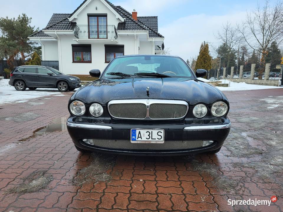 Jaguar XJ