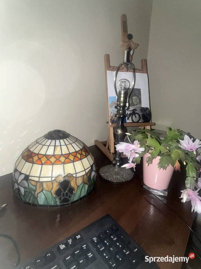 Lampa witrażowa Lilie sprzedam