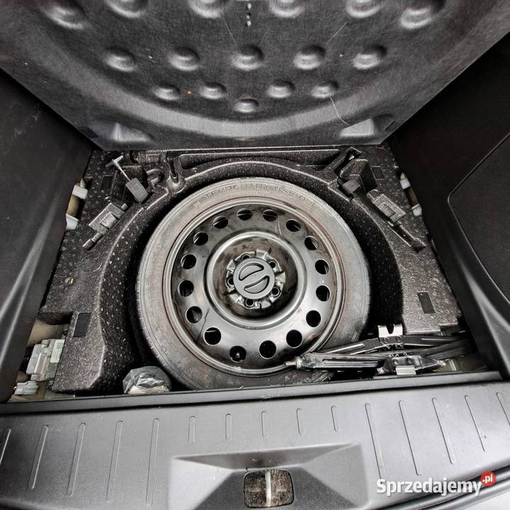 CHEVROLET EQUINOX AMERYKA WJEŻDŻA NA PODWÓRKO Łuków