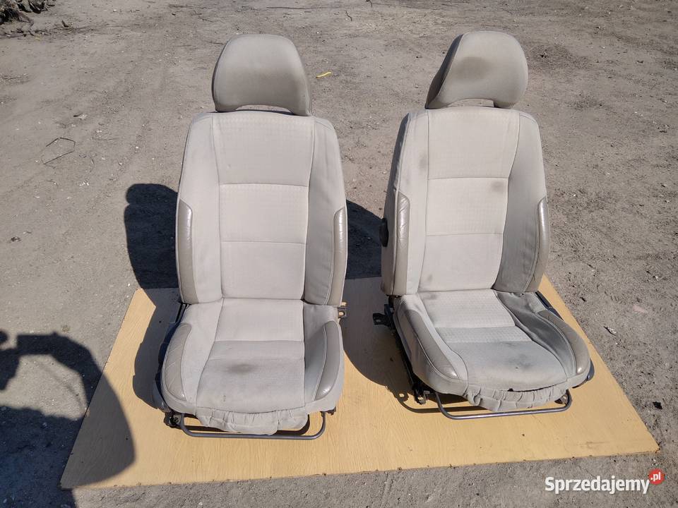 Fotele kanapa wnętrze boczki Volvo v40 lift 2002 Krośniewice