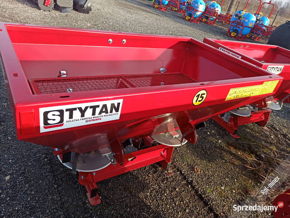 nowy model Rozsiewacz do nawozów Strumyk TYTAN 2 Radomsko
