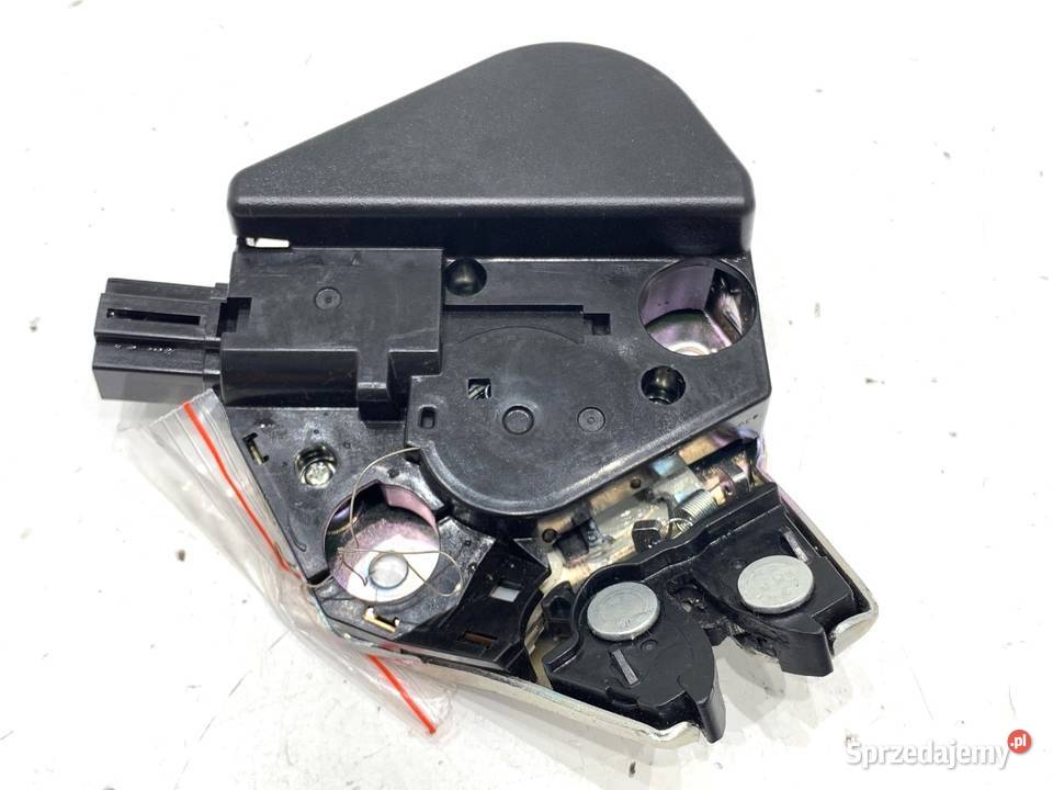 ZAMEK KLAPY TYŁ HONDA CIVIC IX SedanLimuzyna