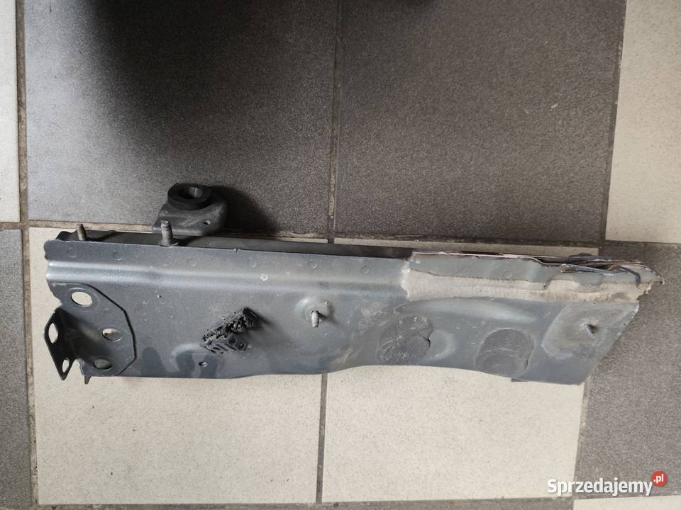 Prawa podłużnica Infiniti q30 Bochnia