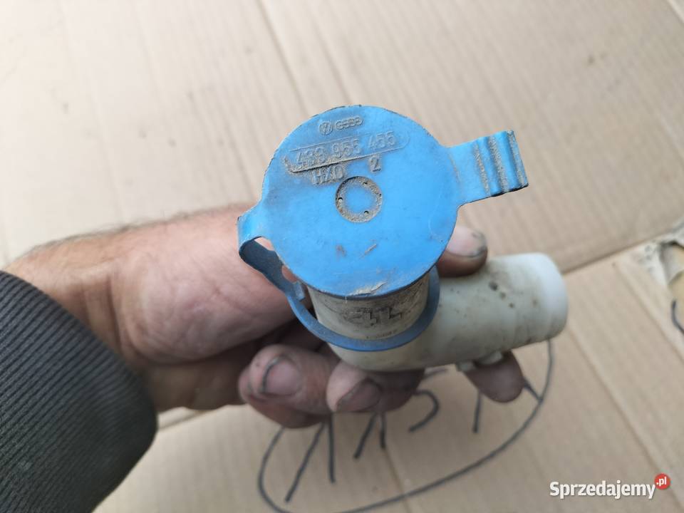 AUDI 80B4 80 B4 433955455 KOREK WLEWKA osobowe sprzedam