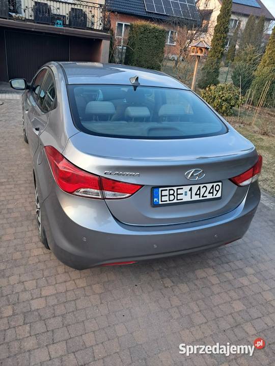 Hyundai elantra 2013 nieuszkodzony
