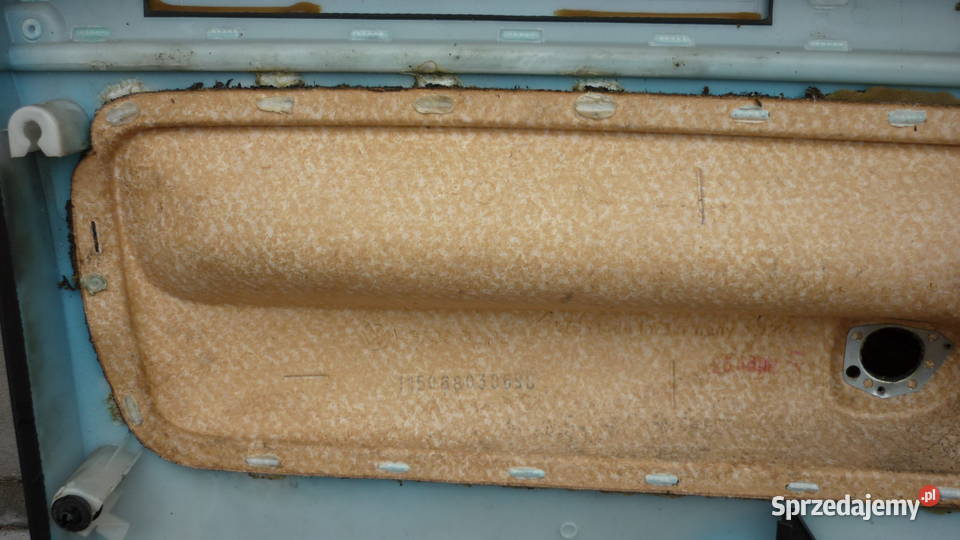 Boczki drzwi Golf 4 tapicerki samochodowe