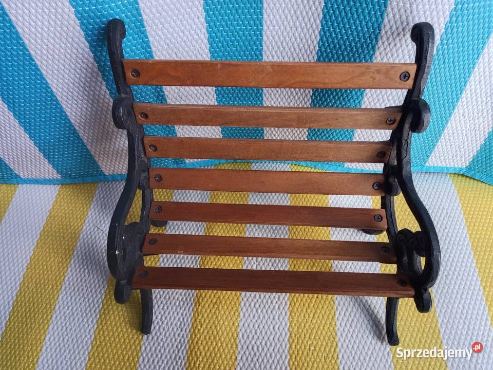 Ławeczkę sprzedam Borówno